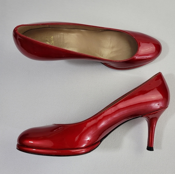 Stuart Weitzman Muse Red Quasar Heels Sz 7 N - Picture 1 of 16